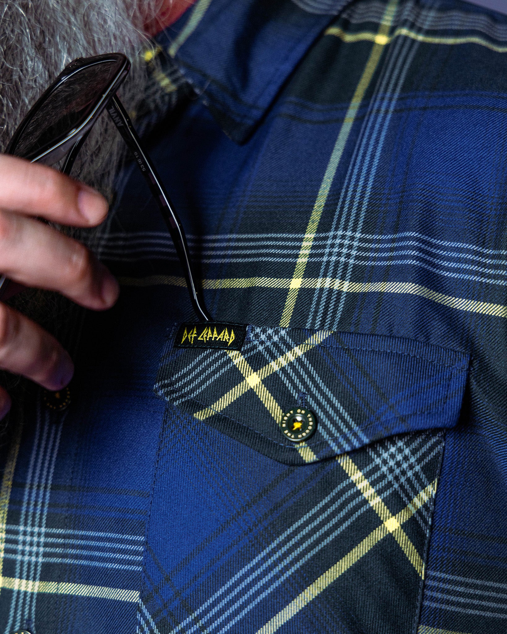 DEF LEPPARD 'ON THROUGH THE NIGHT' FLANNEL - MENS - Image 4